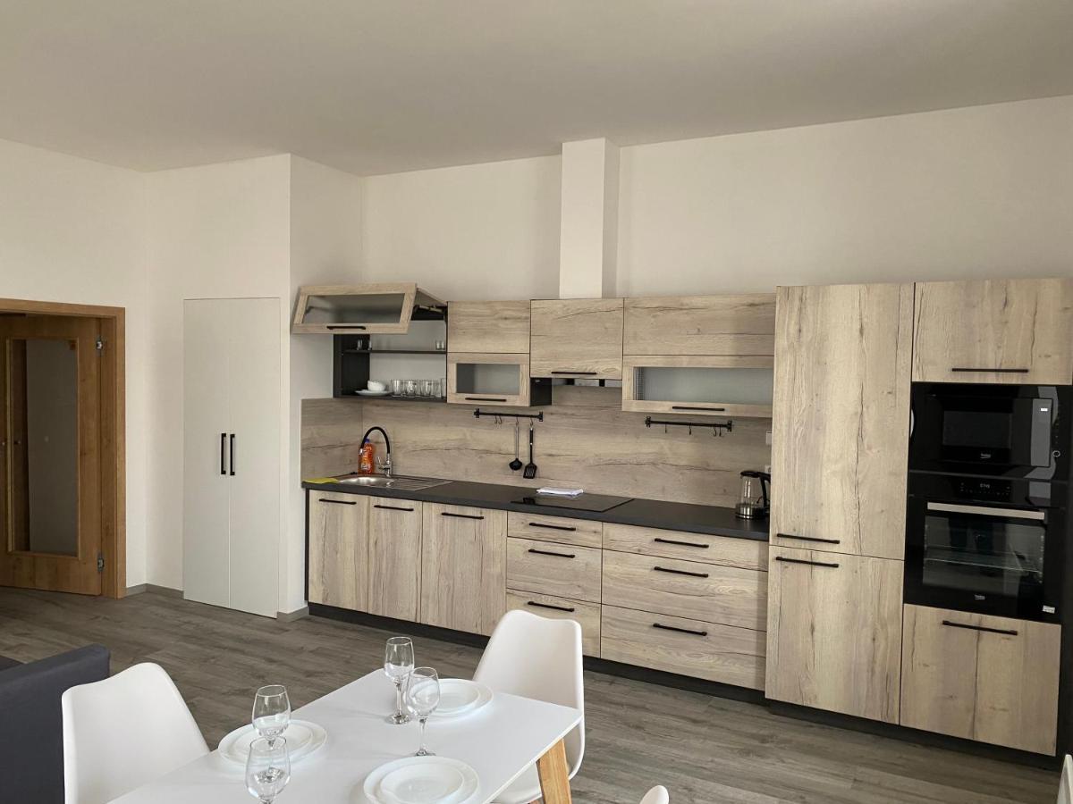 Klicperovo 3Kk Apartment Hradec Kralove Ngoại thất bức ảnh