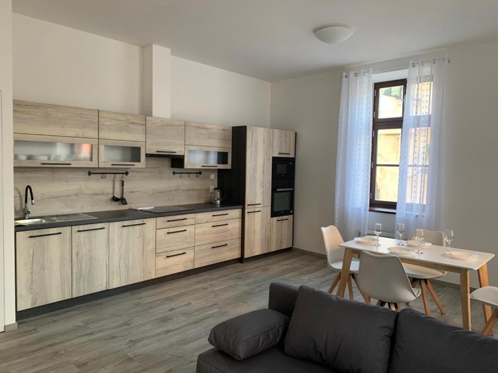 Klicperovo 3Kk Apartment Hradec Kralove Ngoại thất bức ảnh